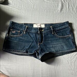 Hollister Jean Shorts (size 5)